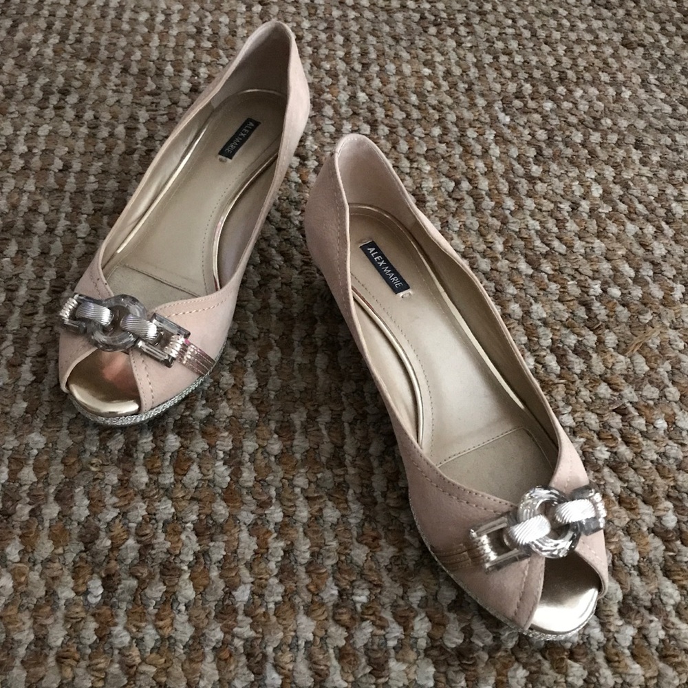 ⛔️SOLD - Alex Marie Wedge Heels sz 8.5M - Picture 1 of 8